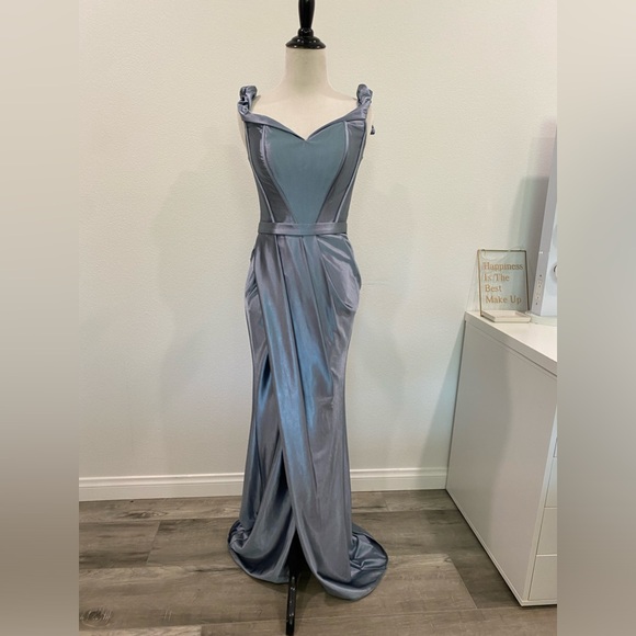 C’est La Vie Cinderella style blue gown with belt detail and train size 4 - Picture 3 of 15